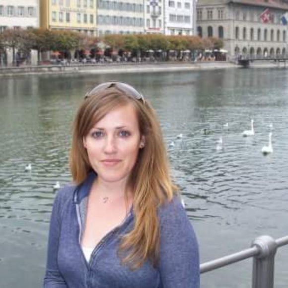 Meet your Posher, Doris - Picture 1 of 1